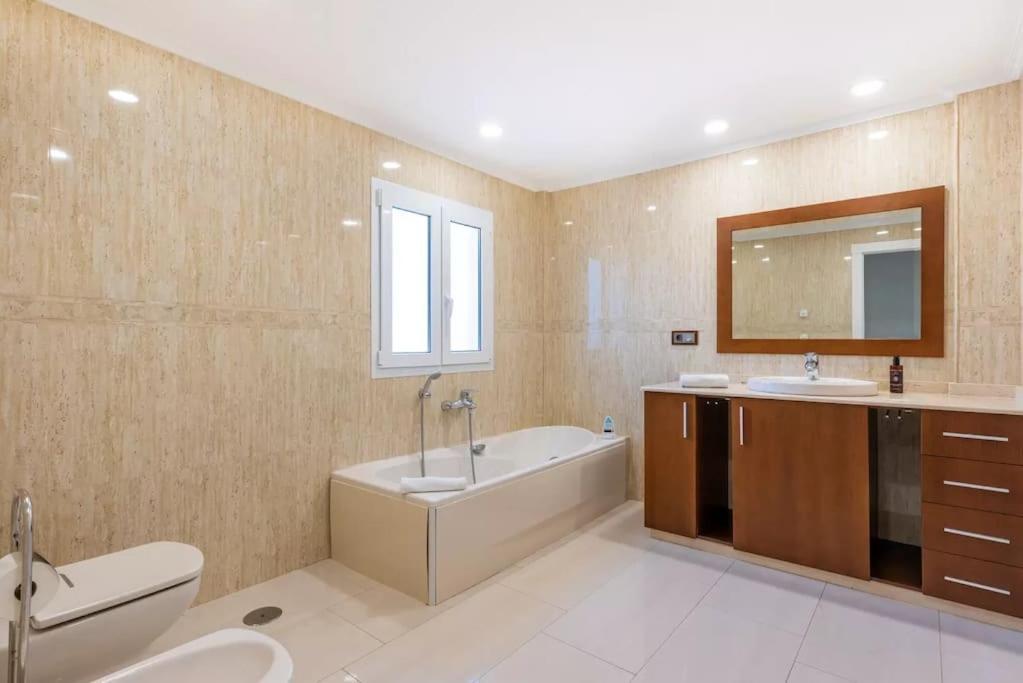 Ohana Luxury With Heated Pool Villaer