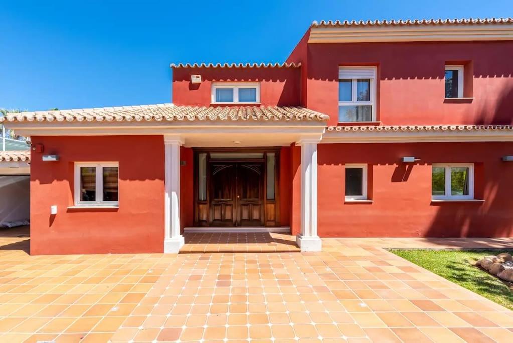 Villaer Ohana Luxury With Heated Pool Málaga